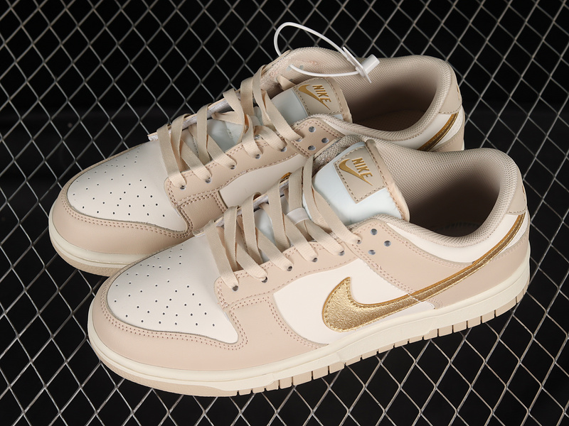 Dunk Low Phantom/Metallic Gold/Sanddrift/Sail 5