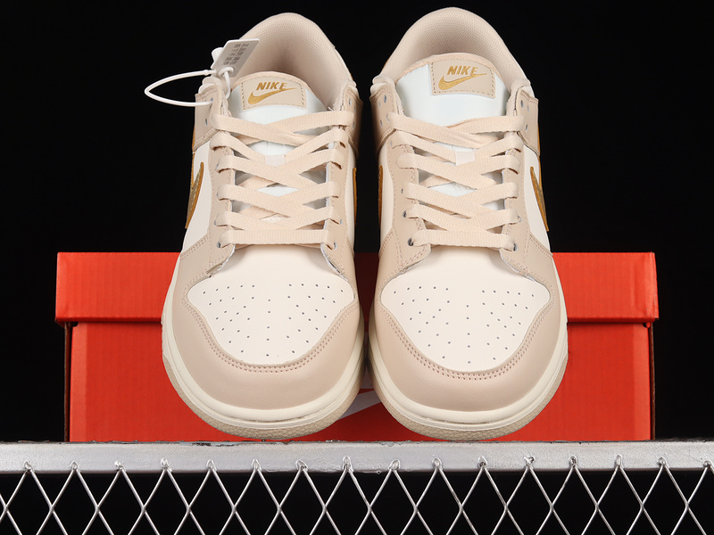 Dunk Low Phantom/Metallic Gold/Sanddrift/Sail 15