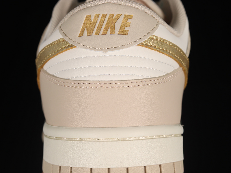 Dunk Low Phantom/Metallic Gold/Sanddrift/Sail 17