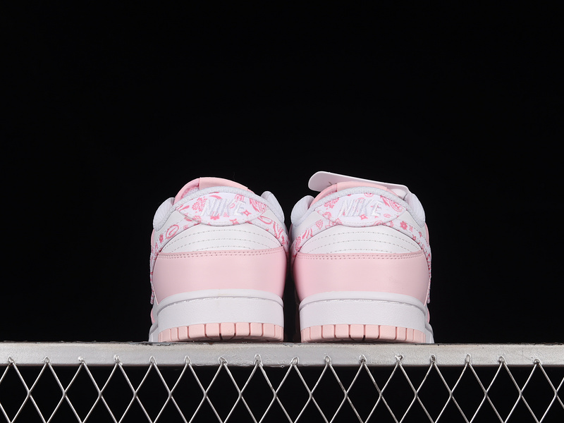 Dunk Low Sb Pink Paisley White/Medium Soft Pink/Pearl Pink 11