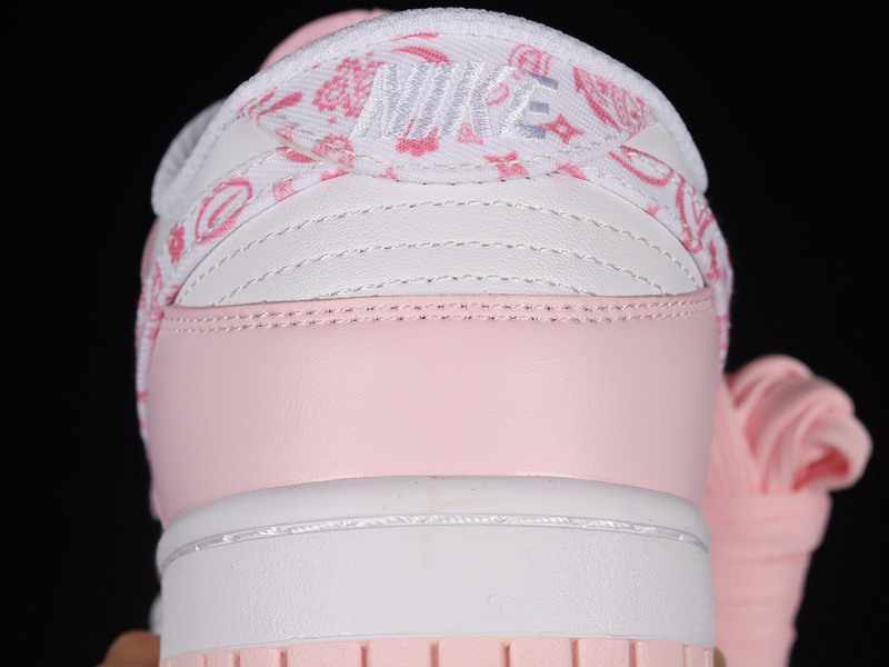 Dunk Low Sb Pink Paisley White/Medium Soft Pink/Pearl Pink 29