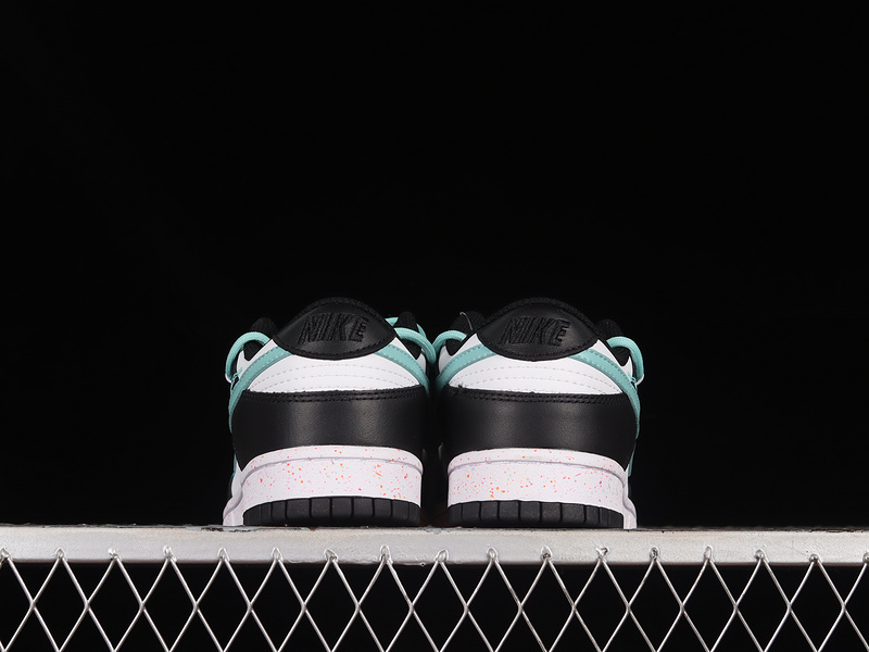 Dunk Low Lunar New Year Sb White/Black/Green 3