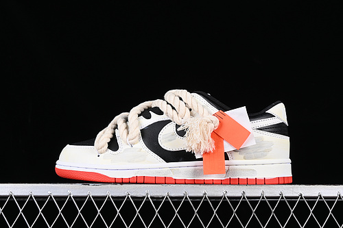 Dunk Low White/University Red/Black 5