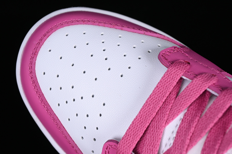 Dunk Low Sb White/Active Fuchsia 31