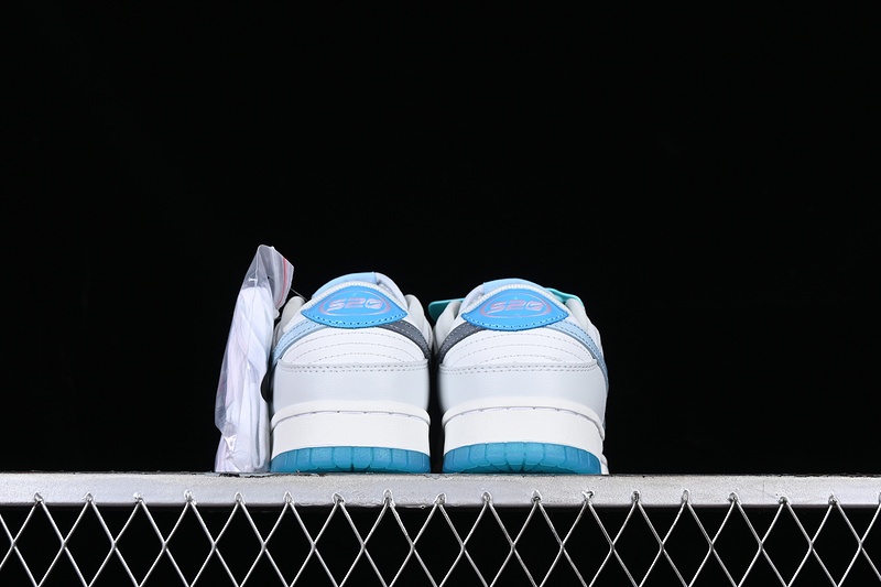 Dunk Low 520 Pack Ocean Bliss/Summit White/Ocean Bliss 17