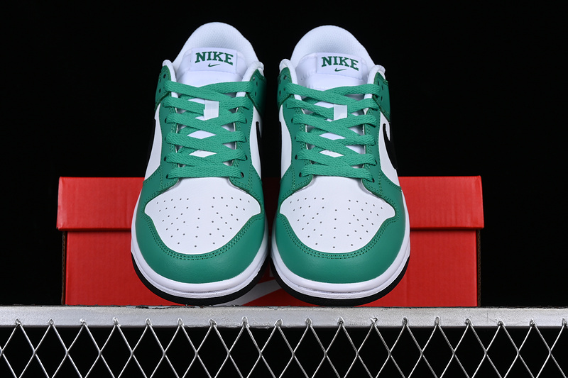 Dunk Low Stadium Green/Black/White 17