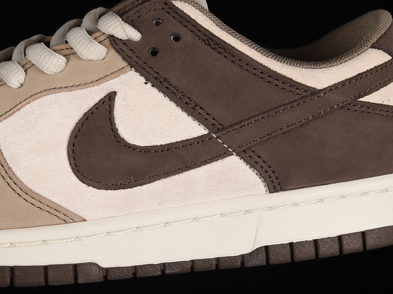 Otomo Katsuhiro X Sb Dunk Low "Steamboy Ost" Beige/Dark Brown 11