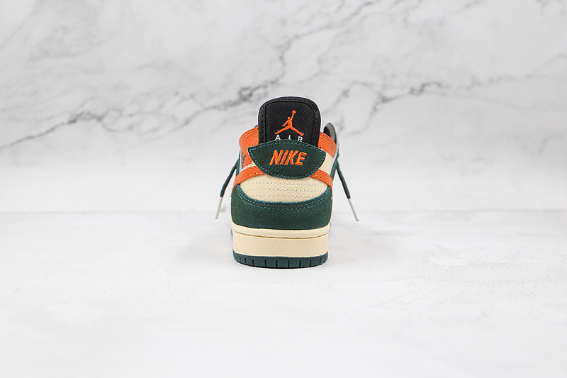 Dunk Low Pro Sb Eire Net/Deep Orange 19