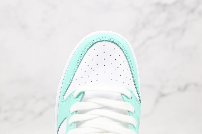 Sb Dunk Low Green Glow White/Green Glow-White 5