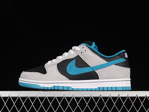 Dunk Low Sb Gray/Black/Blue 33