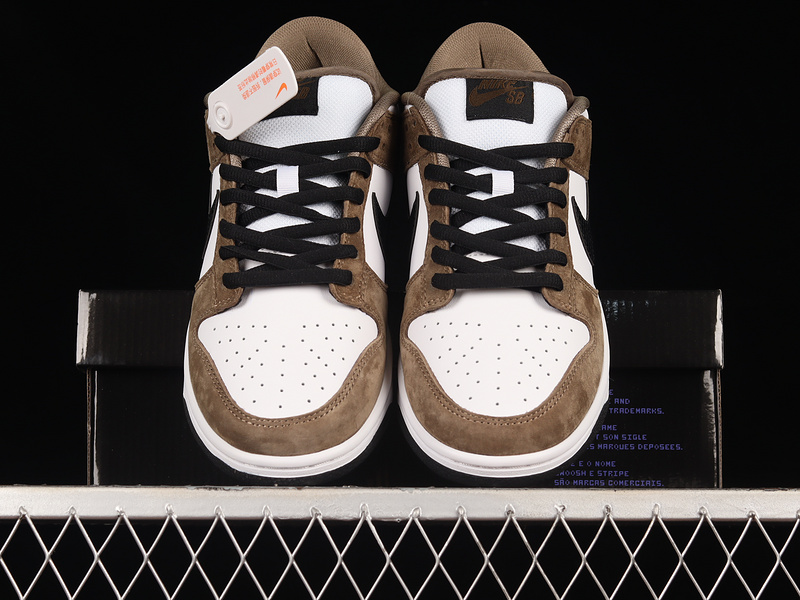 Sb Dunk Low White/Black/Trail End Brown 15