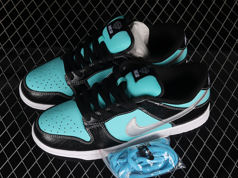 Diamond Supply Co X Dunk Low Pro Sb Tiffany Aqua/Chrome 13