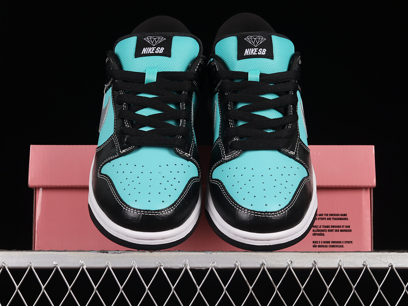 Diamond Supply Co X Dunk Low Pro Sb Tiffany Aqua/Chrome 25