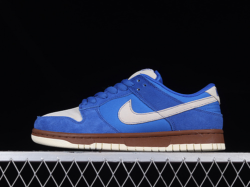 Dunk Low Pro Sb Vrsty Ryl/Mtlc Vgs Gld-Mtlc Vg 15