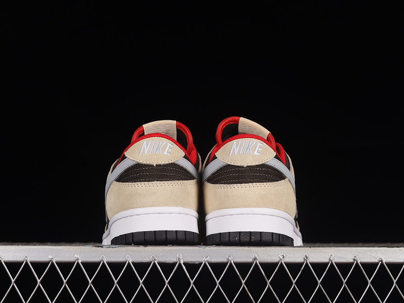 Dunk Low Premium Sb Dark Chocolate/Mtt Silver-Lnn 25