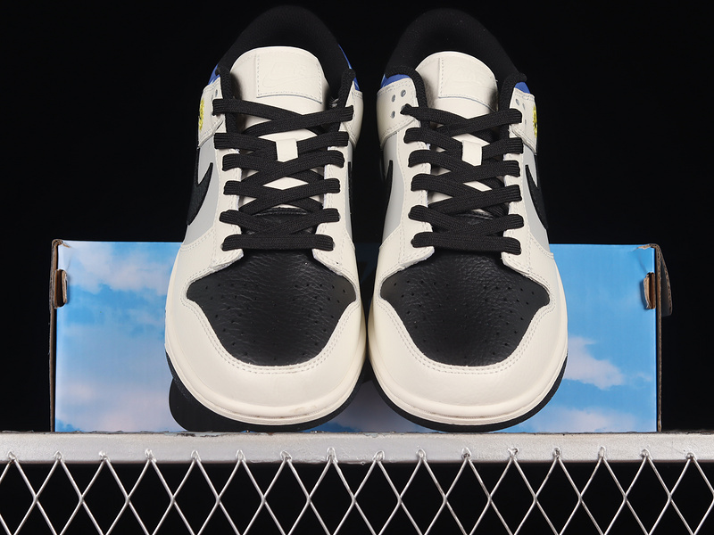 Sb Dunk Low White/Black/Blue 13