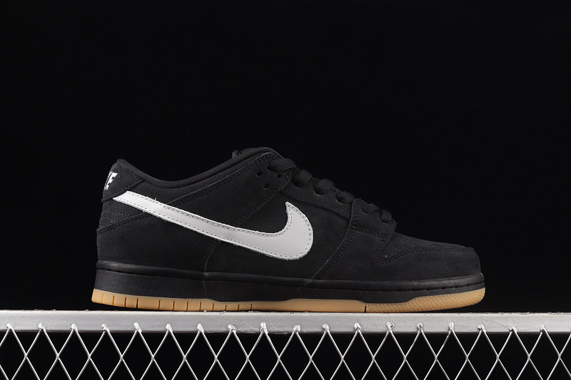 Dunk Low Pro Sb Fog Black/Black/Black/Cool Grey/Gum 17