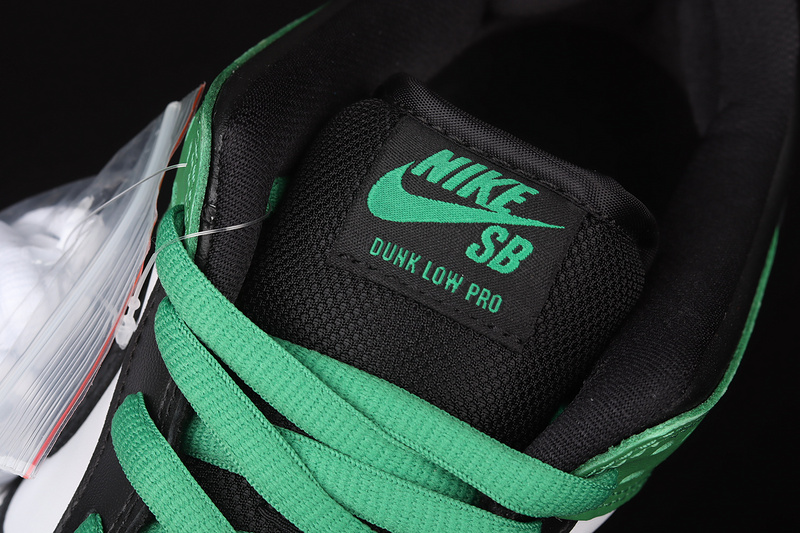 Dunk Low Pro Sb Classic Green/White/Classic Green/Black 3