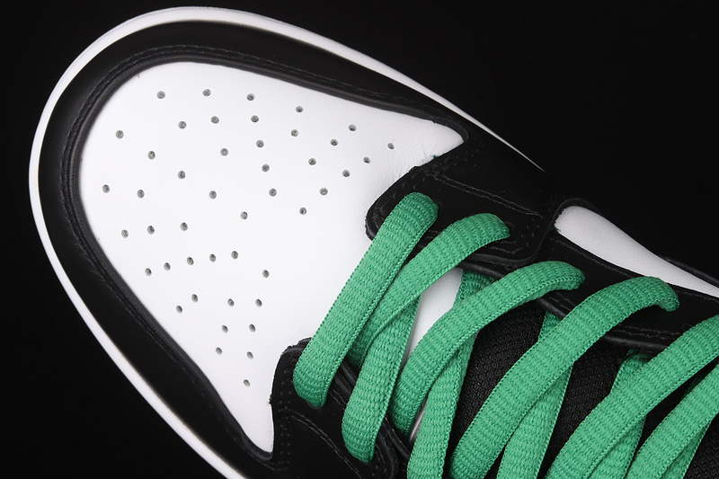 Dunk Low Pro Sb Classic Green/White/Classic Green/Black 13