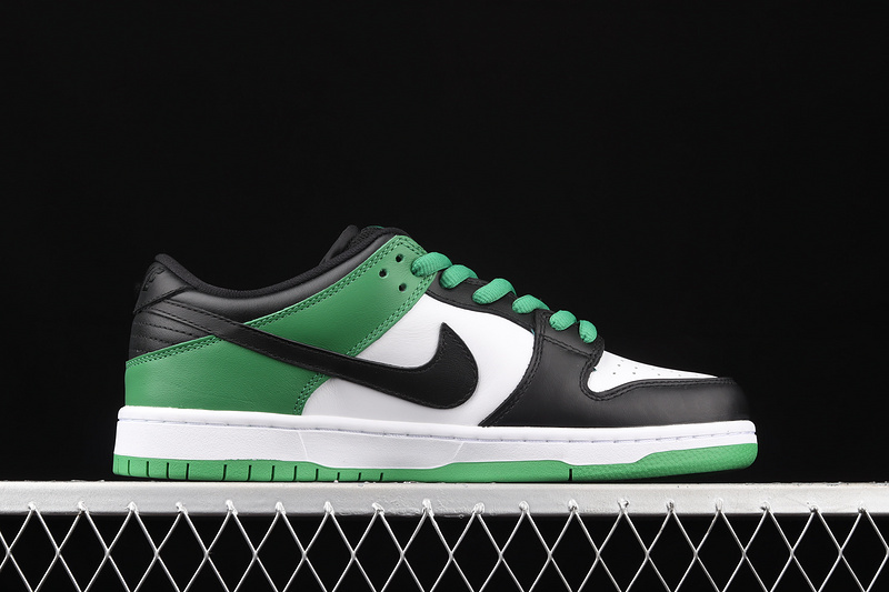 Dunk Low Pro Sb Classic Green/White/Classic Green/Black 17