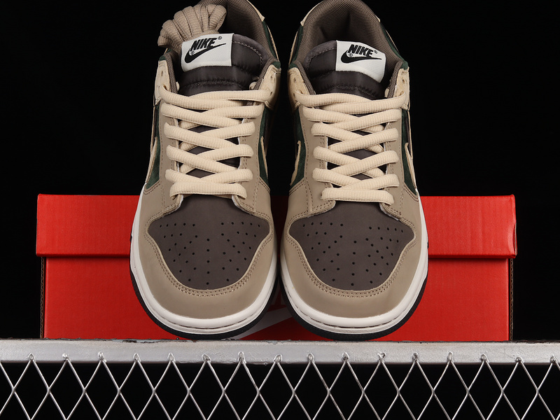 Otomo Katsuhiro X Sb Dunk Low Steamboy Ost Black/Brown 21