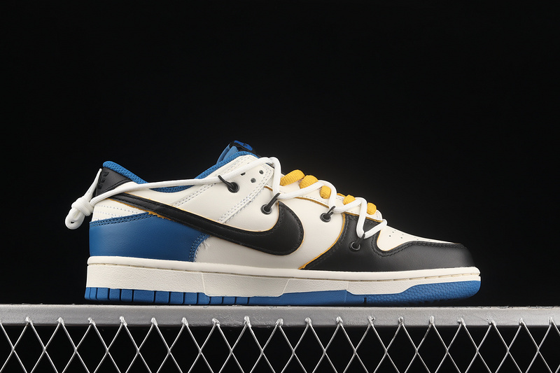 Sb Dunk Low Retro Black/Hyper Coalt-White 29