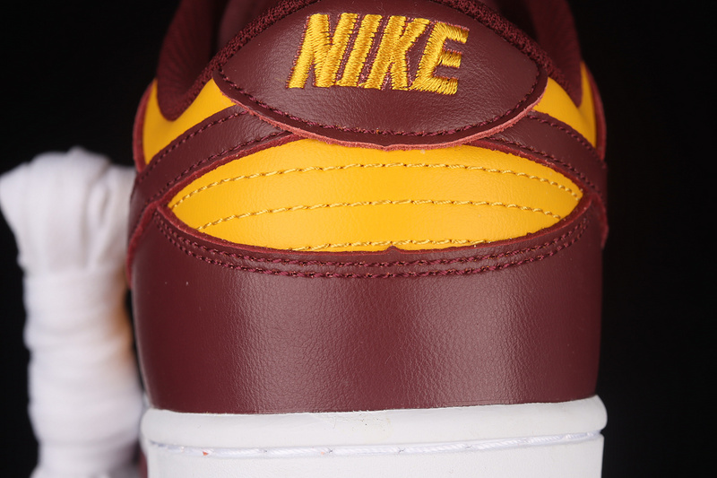 Sb Dunk Low Midas Gold/Tough Red/White 9