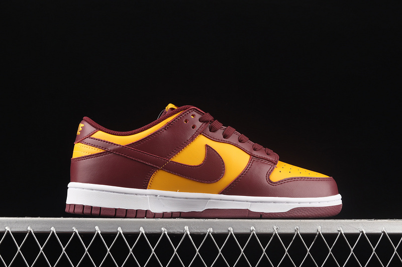 Sb Dunk Low Midas Gold/Tough Red/White 11