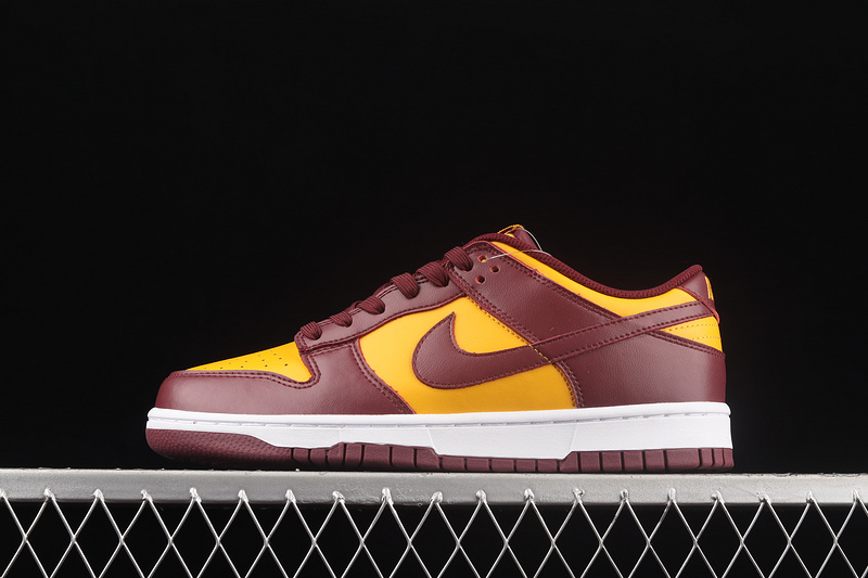 Sb Dunk Low Midas Gold/Tough Red/White 25