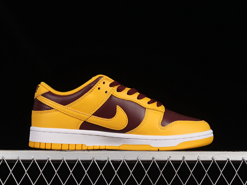 Sb Dunk Low University Gold/White/Deep Maroon/University Gold 7