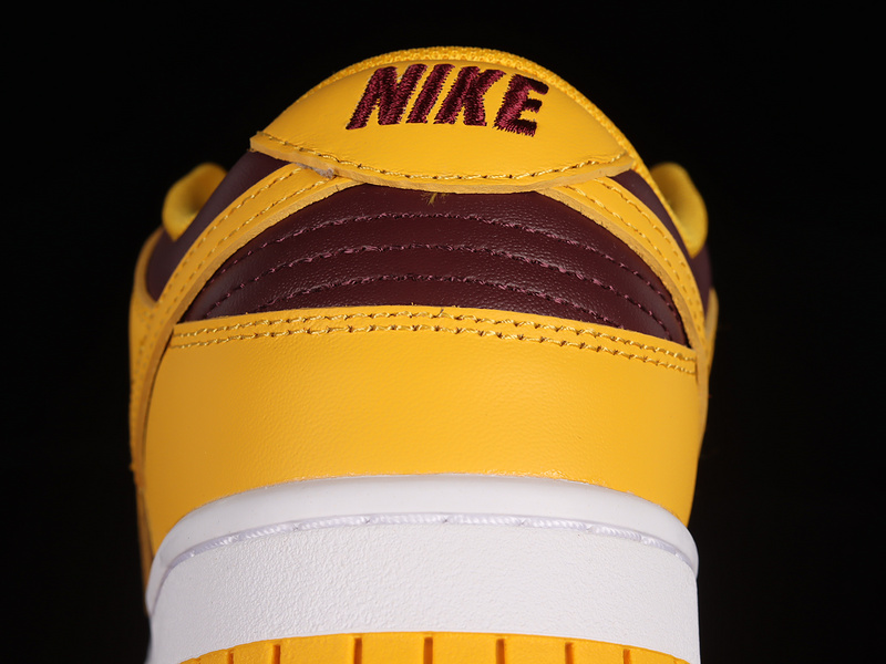 Sb Dunk Low University Gold/White/Deep Maroon/University Gold 15