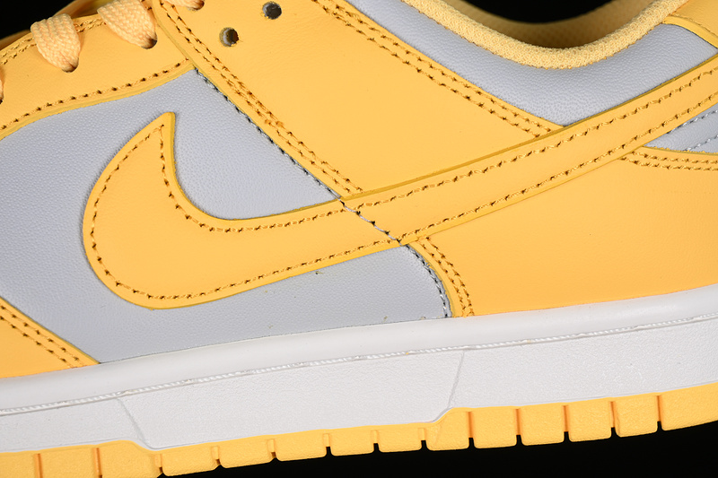 Dunk Low Citron Pulse Light Bone/Citron Pulse/Sail 11