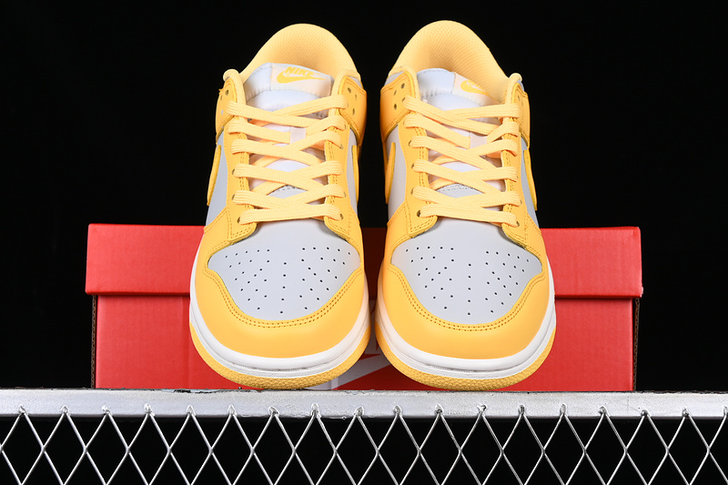 Dunk Low Citron Pulse Light Bone/Citron Pulse/Sail 19