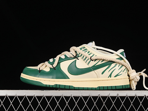 Dunk Low Beige/Green 17