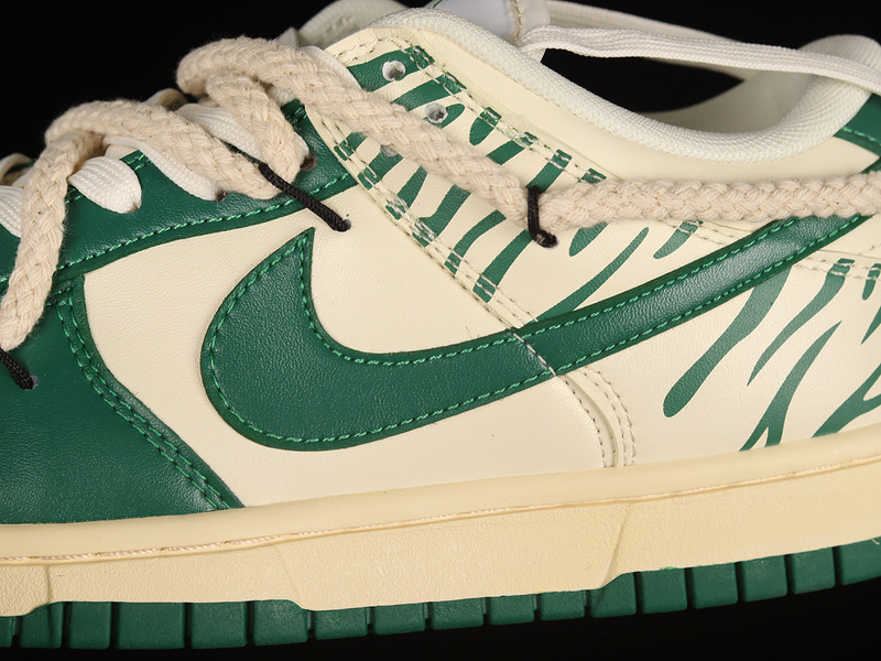 Dunk Low Beige/Green 25