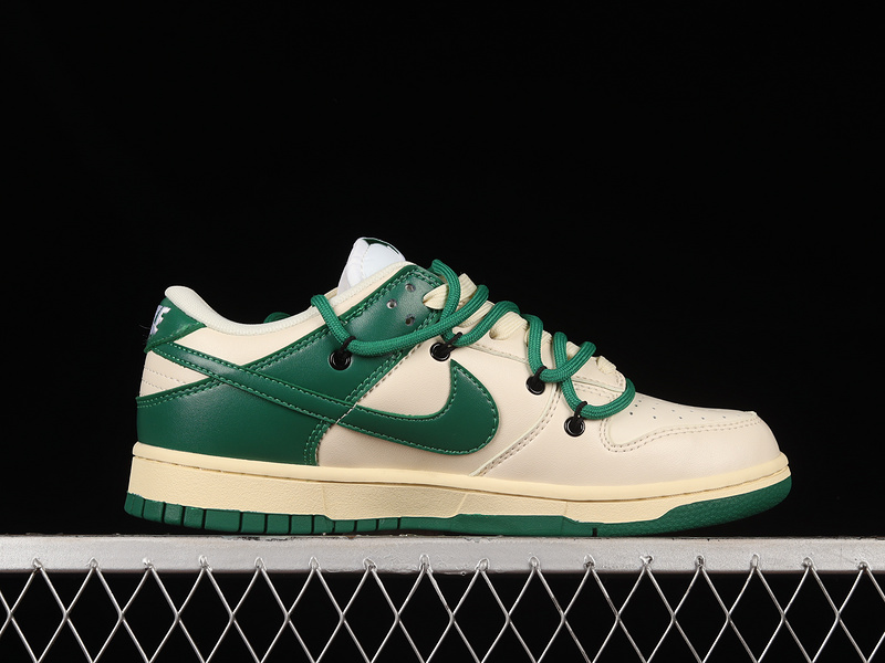 Dunk Low White/Green 9