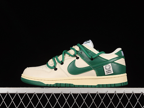 Dunk Low White/Green 21