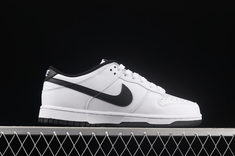 Sb Dunk Low White/White/Photon Dust 9