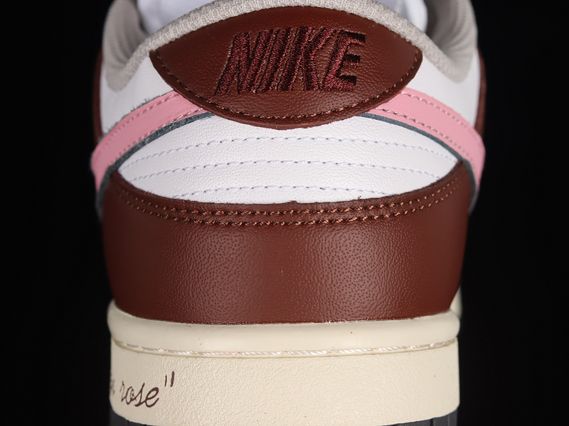 Dunk Low Sb White/Red/Pink 25