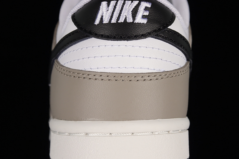 Wmns Dunk Low 'Light Smoke Grey'white/Light Smoke Grey/Black 3