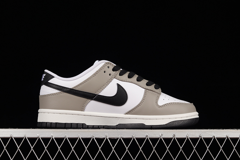 Wmns Dunk Low 'Light Smoke Grey'white/Light Smoke Grey/Black 21