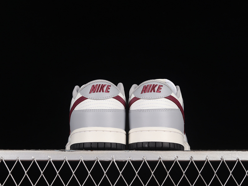 Dunk Low Pale Ivory/Redwood/Light Silver/Sail/Black 21