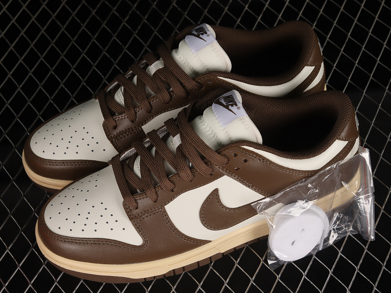 Dunk Low Sail/Cacao Wow/Coconut Milk 11