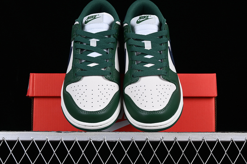 Dunk Low Gorge Green 19