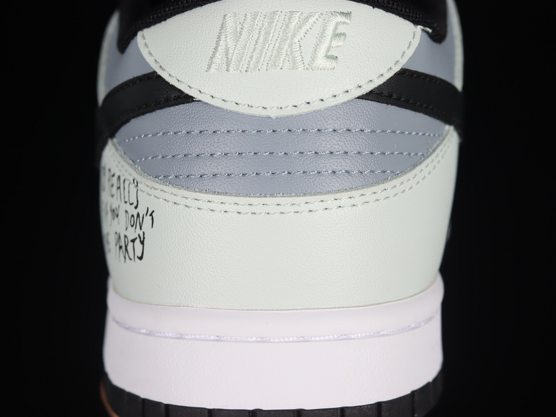 Sb Dunk Low White/Black/Beige 5