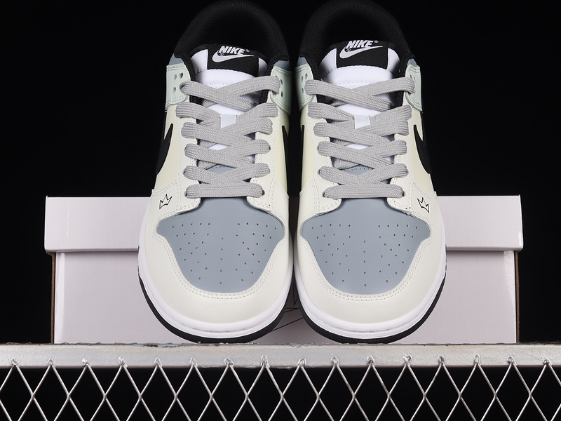 Sb Dunk Low White/Black/Beige 21