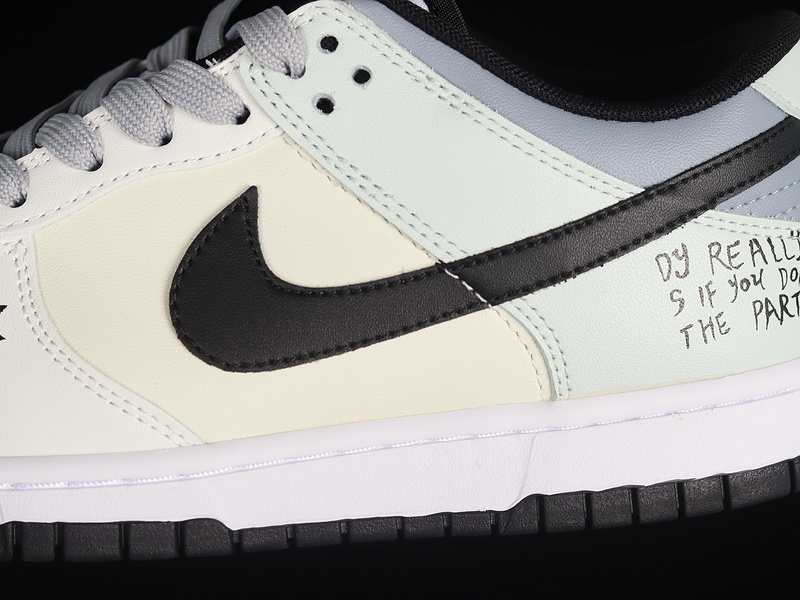 Sb Dunk Low White/Black/Beige 23