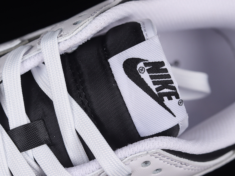 Dunk Low Sb White/Black 7