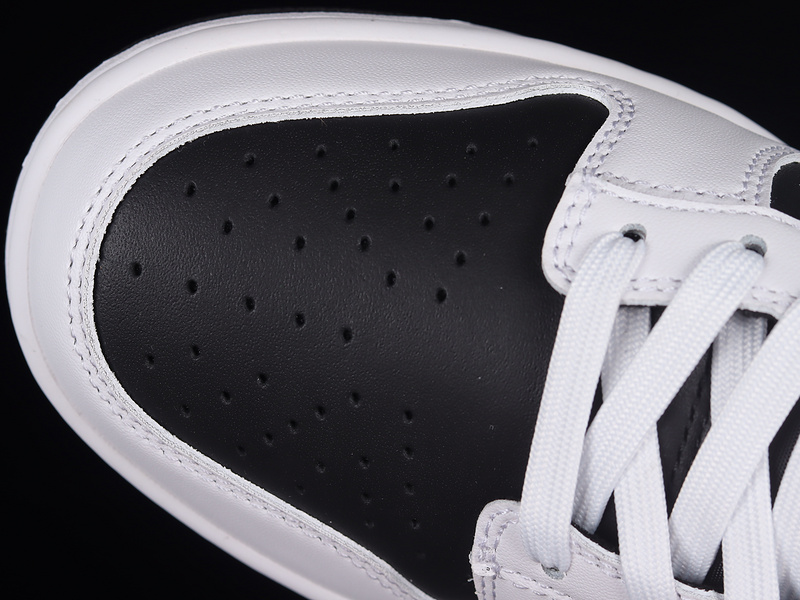 Dunk Low Sb White/Black 13