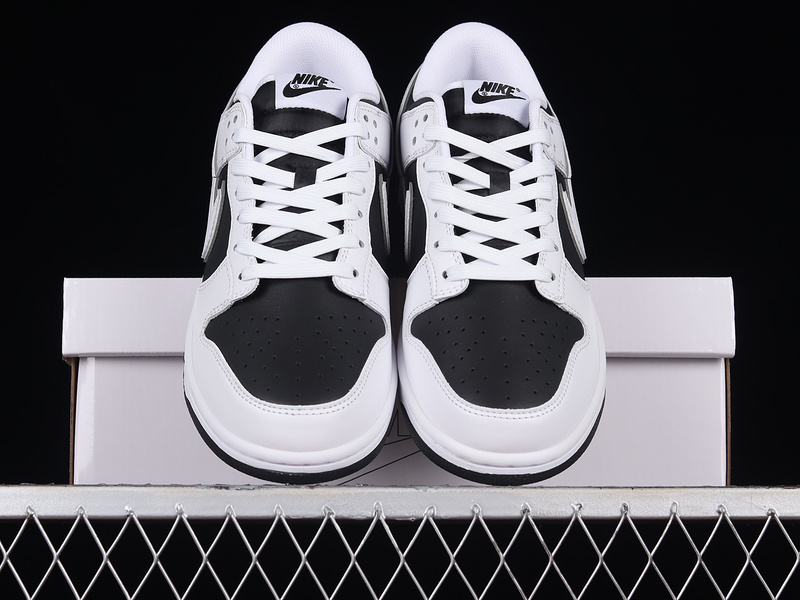 Dunk Low Sb White/Black 25